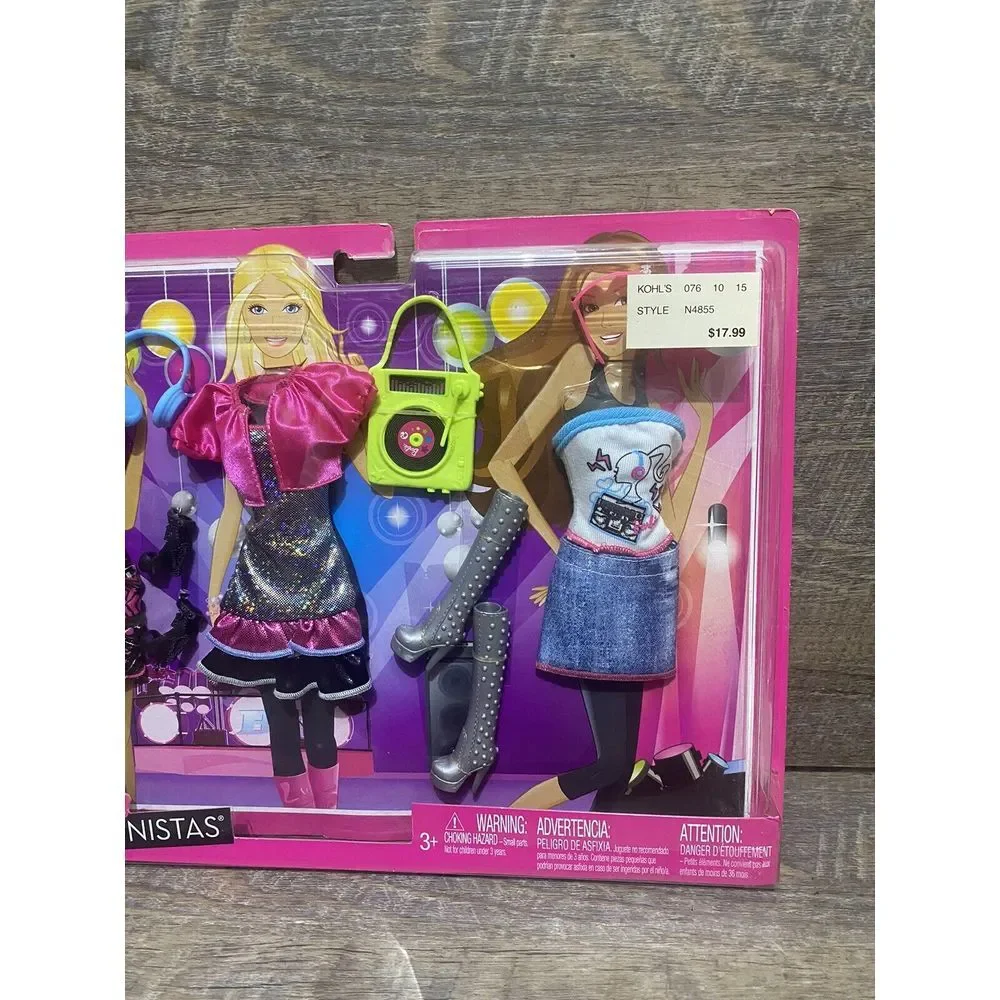 2011 Barbie Fashionistas 3 Concert Fashion Outfits (N4855) NIB‎